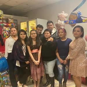 Meet your Posher, Luis